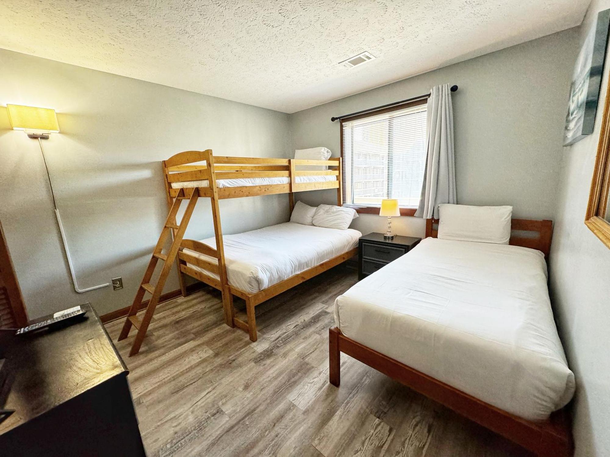 Spacious Modern Condo - 1St Floor - One Block To The Beach Μιρτλ Μπιτς Εξωτερικό φωτογραφία
